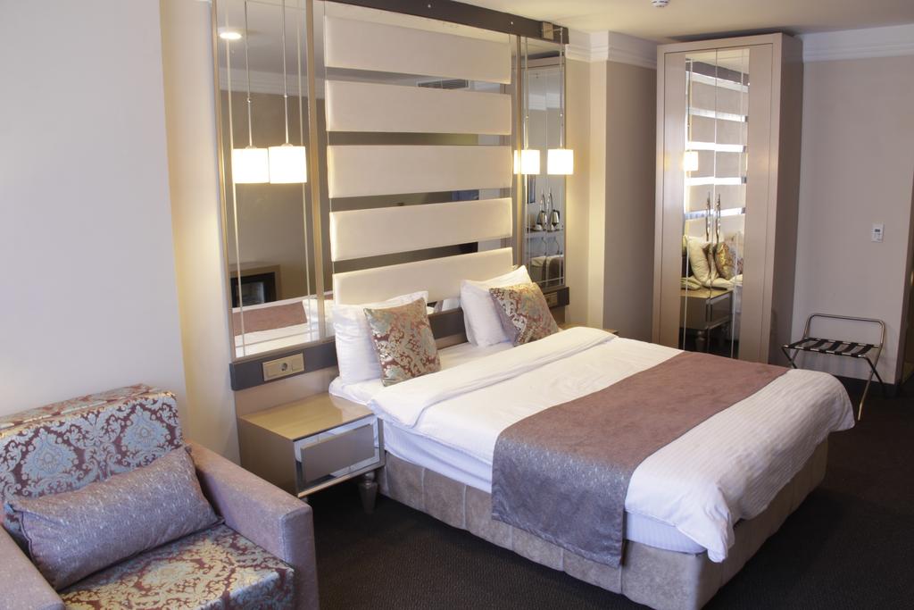 Ronesans Life Hotel Van - mehrparvaz-2497.jpg